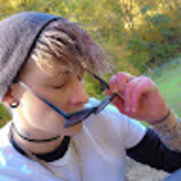 Meet your Posher, Tasha - Picture 1 of 1